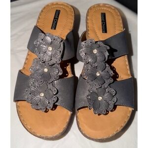Good Choice Lecia Floral Wedge Sandals Womens 8 Grey Flower Rhinestone Comfort